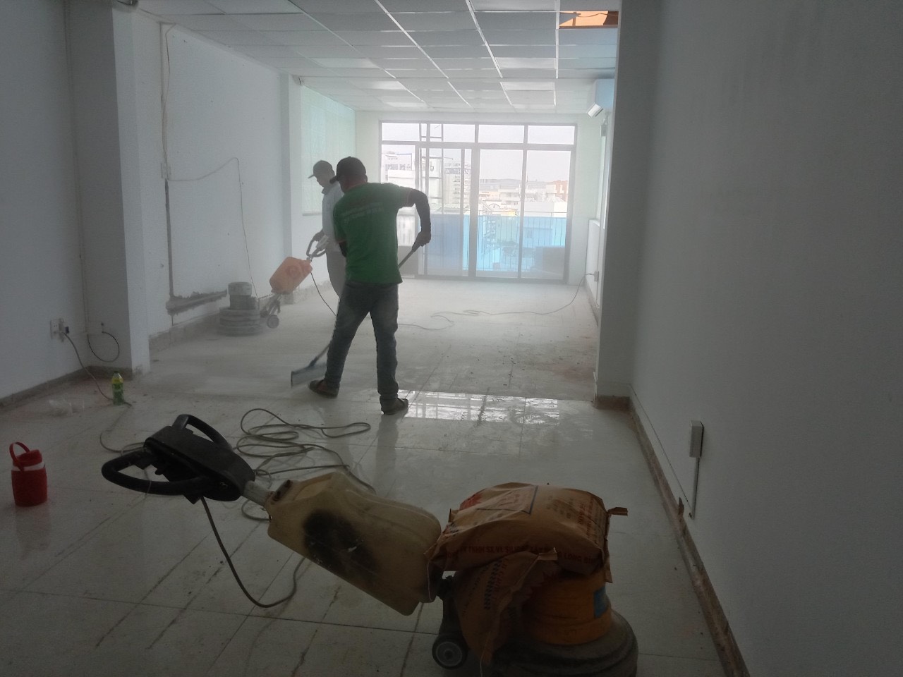 dịch vụ vệ sinh công nghiệp sau xây dựng - ảnh 1
