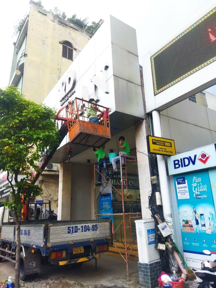 đơn vị đu dây lau kính - ảnh 5