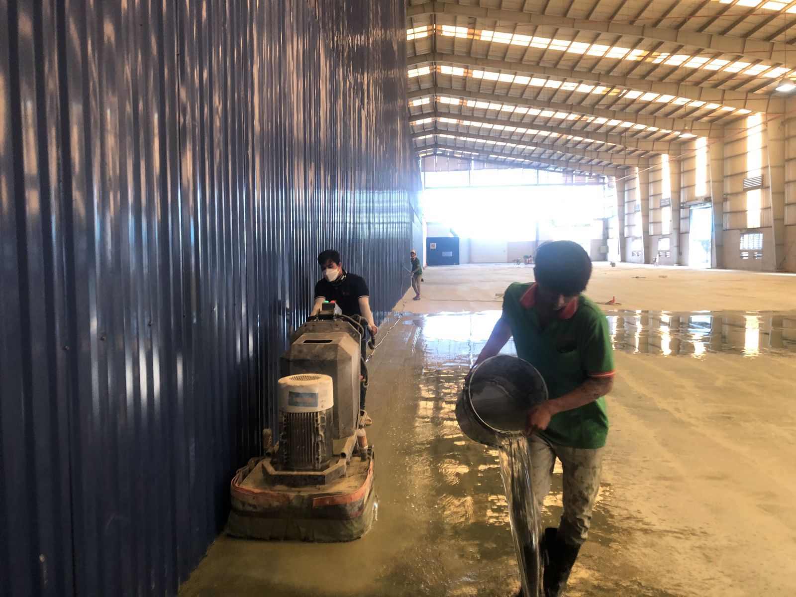 quy trình đánh bóng sàn bê tông - ảnh 2